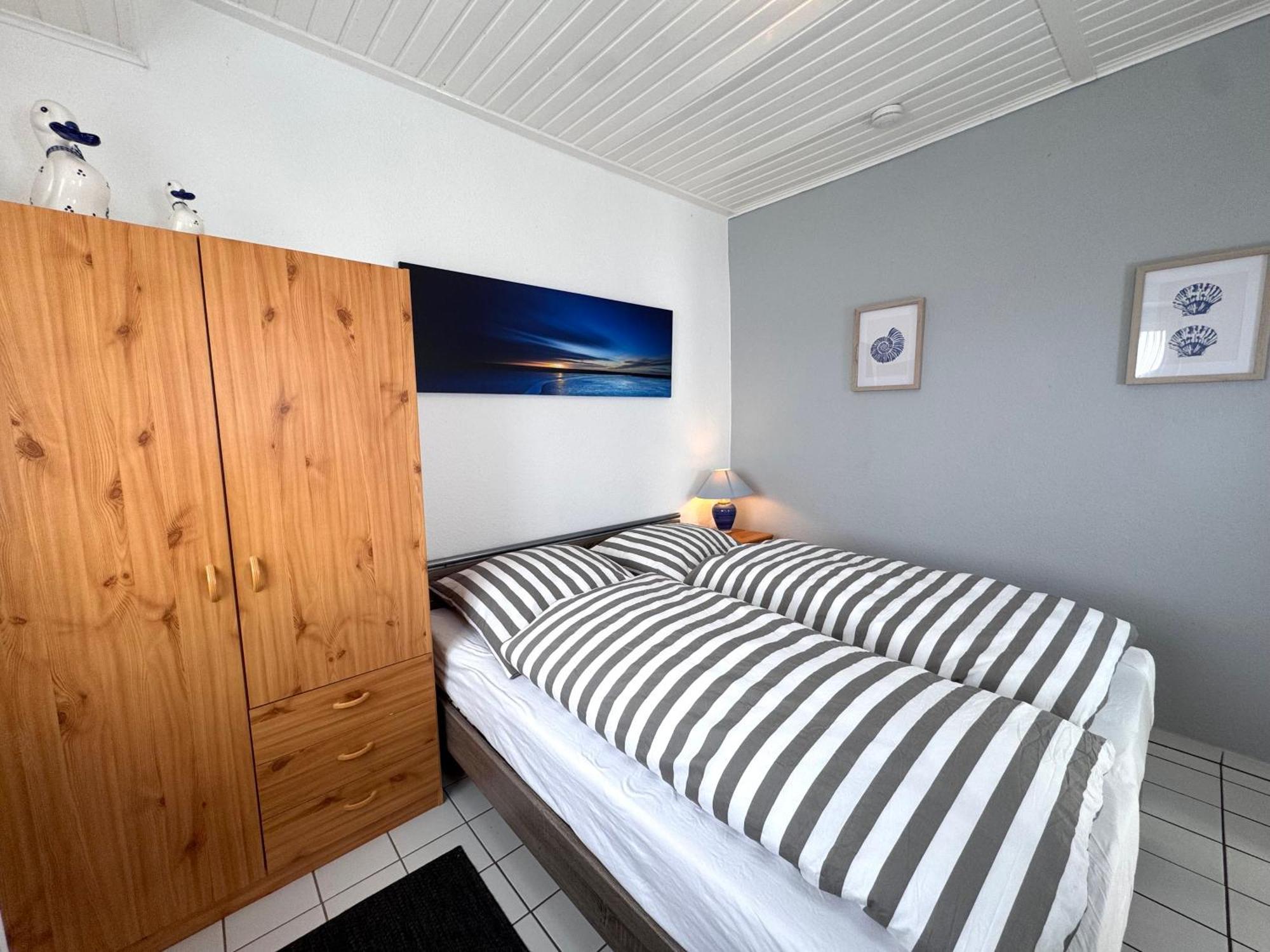 Landhaus Nordsee-Peerhuus Friedrichskoog Exterior foto