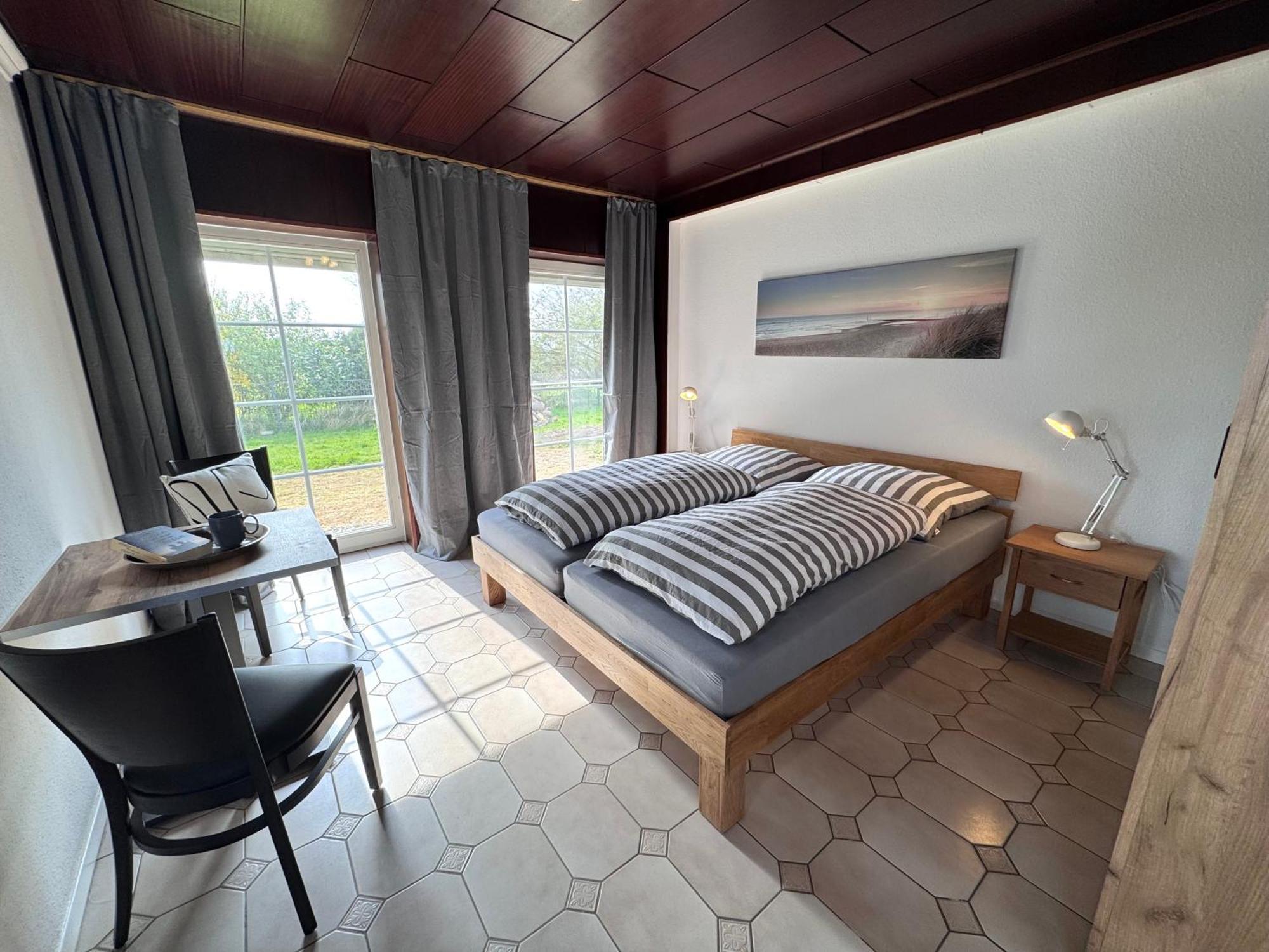 Landhaus Nordsee-Peerhuus Friedrichskoog Exterior foto
